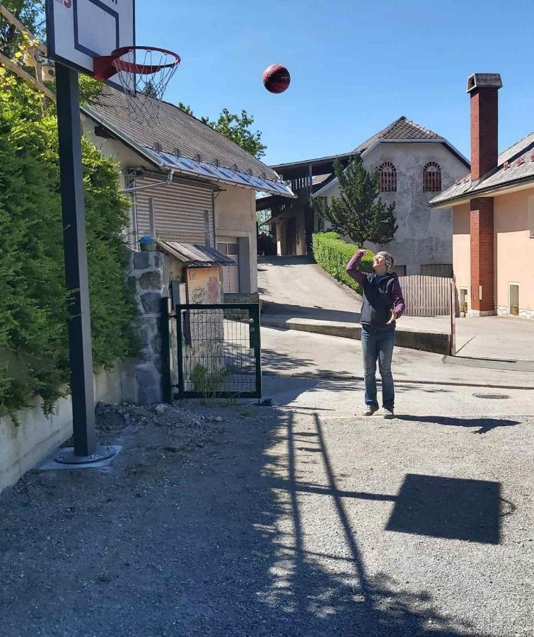 Križe Bed & Breakfast Base Camp מראה חיצוני תמונה